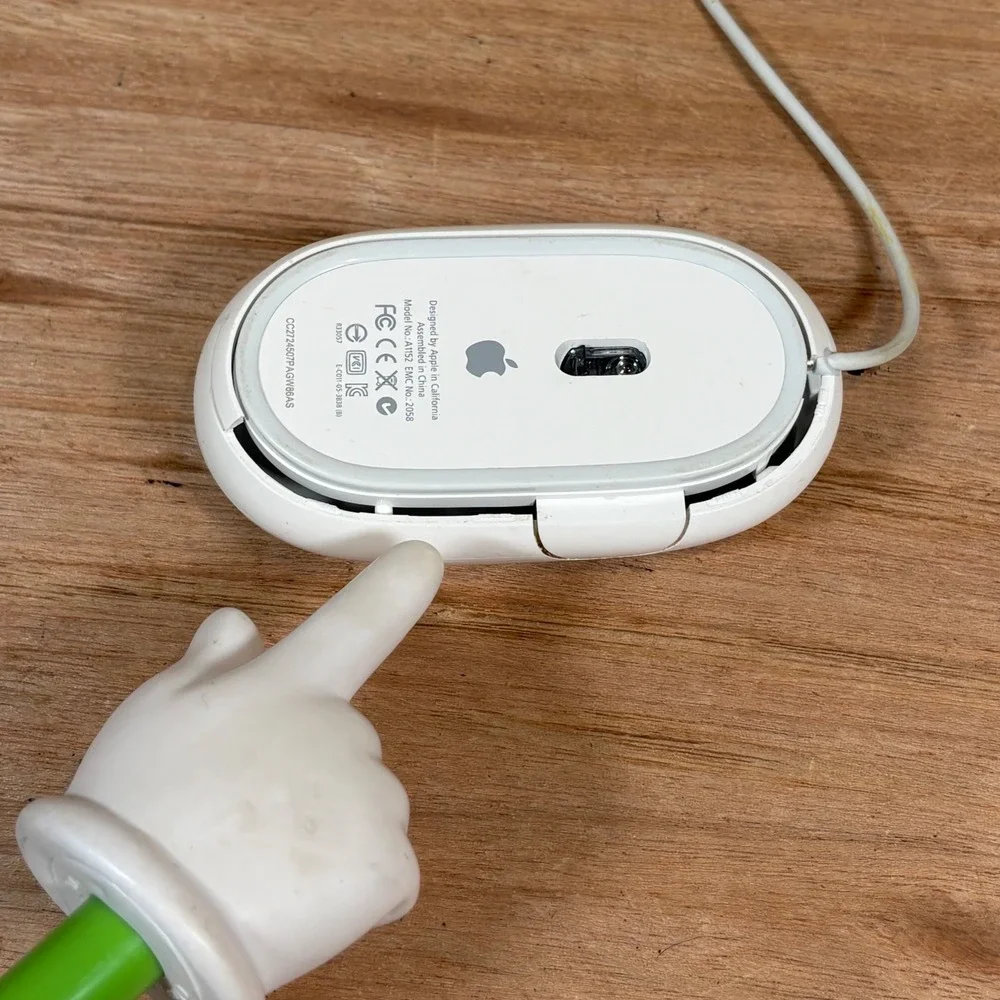 Apple Mighty Mouse Wired USB Optical‎ Mouse White A1152 EMC 2058 Scroll Ball